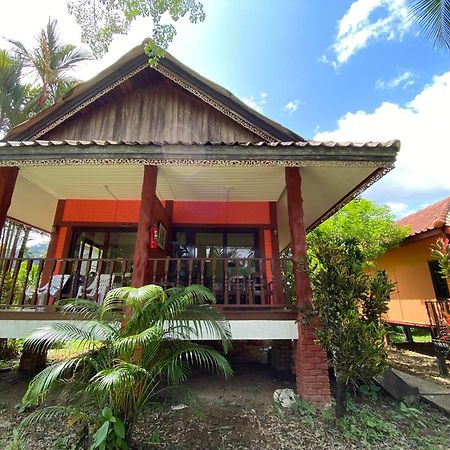 Khao Sok Nung House Hotel Khao Sok National Park Exterior photo