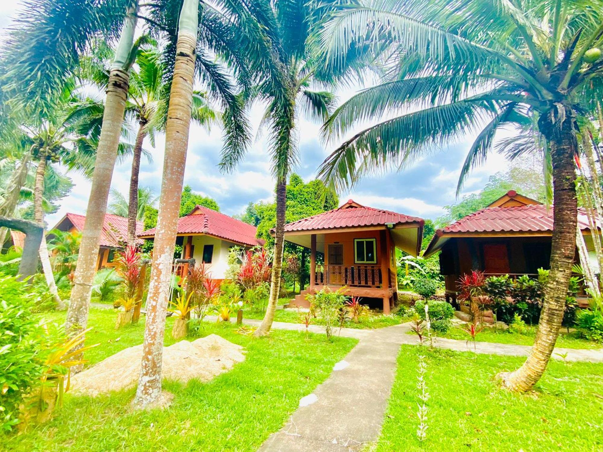 Khao Sok Nung House Hotel Khao Sok National Park Exterior photo