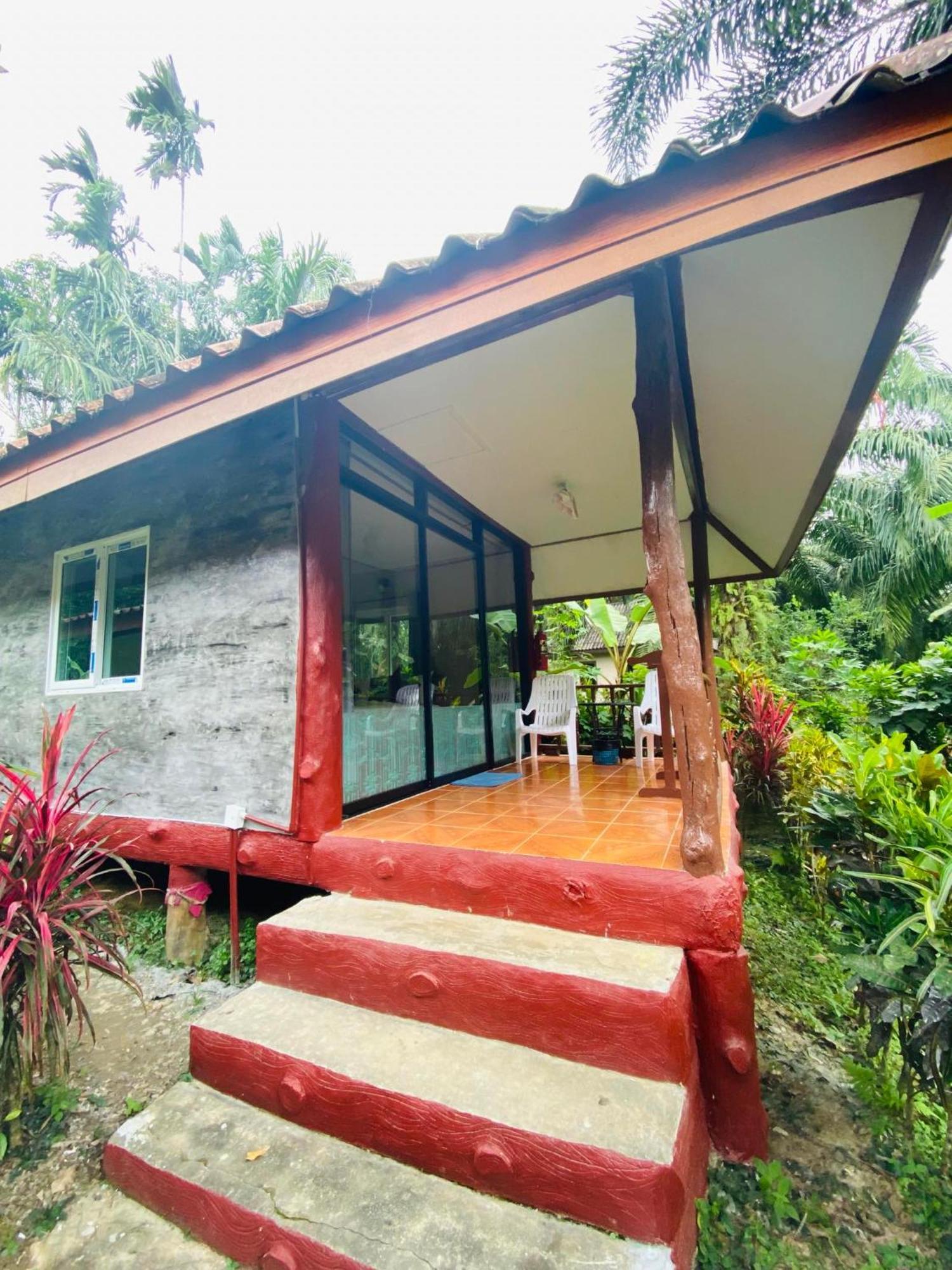 Khao Sok Nung House Hotel Khao Sok National Park Exterior photo