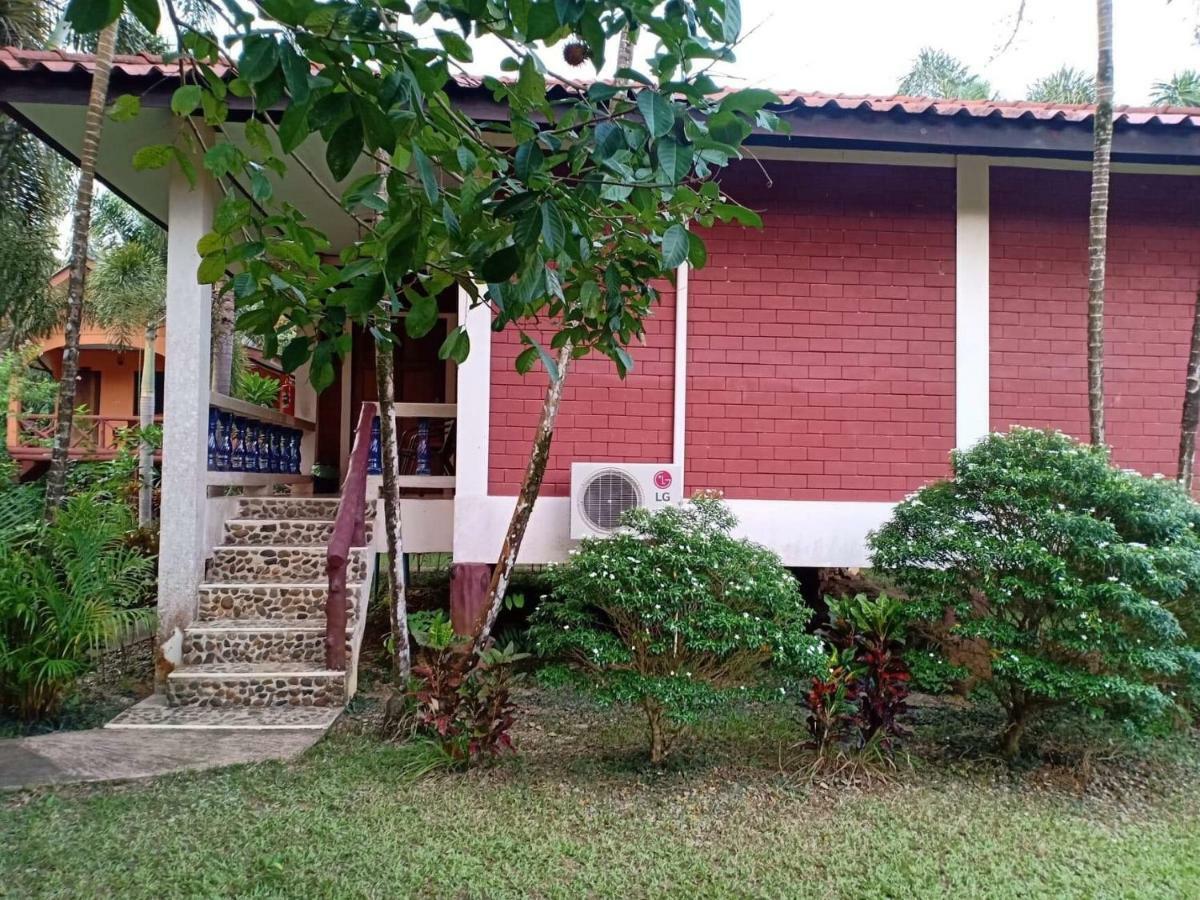 Khao Sok Nung House Hotel Khao Sok National Park Exterior photo